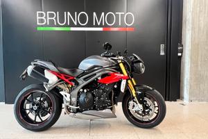 Triumph Speed Triple R SPEED TRIPLE 1050 R