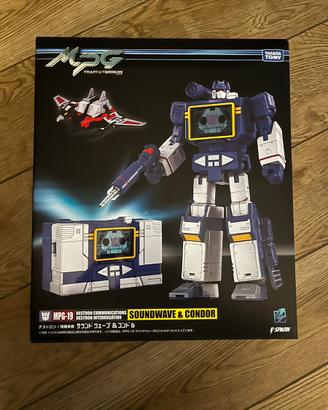Transformers Soundwave MPG-19 Takara Tomy