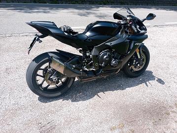 Yamaha R1 2018 