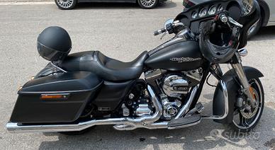 Harley-Davidson Touring Street Glide 2014 25000 KM