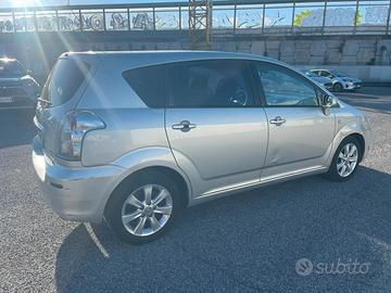 Toyota Corolla Verso 2.2 D-4D 7 posti