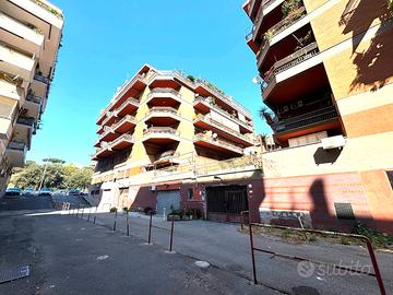 Magliana - locale magazzino