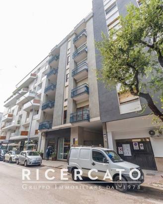 Appartamento di 250 m² con più di 5 locali a Lecce
