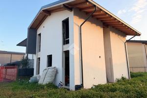 BIFAMILIARE A VEROLAVECCHIA