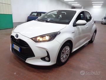Toyota Yaris 1.5 Hybrid 5 porte Business NEO PATEN