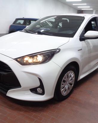 Toyota Yaris 1.5 Hybrid 5 porte Business NEO PATEN