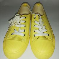 scarpe   sneakers Zara   nuove mai indossate con s