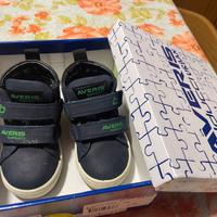 Scarpe per bambino taglia 21