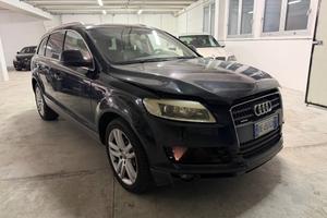 Audi Q7 3.0 V6 TDI 233CV quattro tiptronic