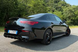 Mercedes Benz CLA 35 AMG