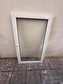 Finestra in alluminio