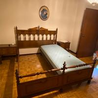 Telaio letto in noce