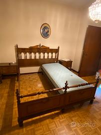 Telaio letto in noce