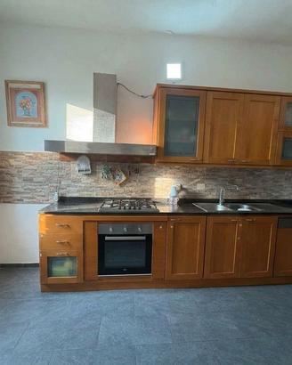 Cucina completa in legno massello