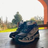 Off White be right back