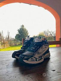 Off White be right back