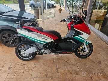 Gilera gp 800 centenario