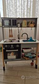 Cucina in legno per bambini