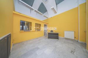 LOCALE COMMERCIALE DI 86 MQ A DUE PASSI DA PIAZZA