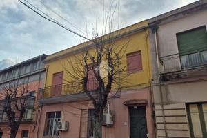 5 LOCALI A MILO