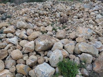 Pietre sassi per edilizia