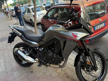 Moto transalp 750 2024