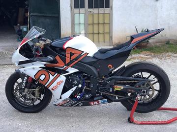 R1 Pronto Pista