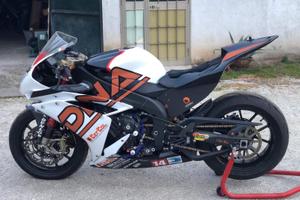 R1 Pronto Pista