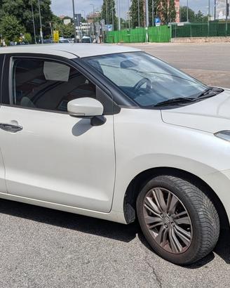 Suzuki Baleno 1.2 DualJet Mild Hybrid B - Top