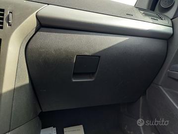 Cassetto portaoggetti OPEL ASTRA H del 2006