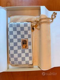 Louis Vuitton Eva Clutch Damier Azur