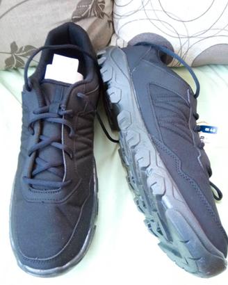 Scarpe NUOVE da tracking N 48 nere