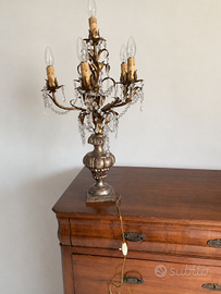 lampada da tavolo a candelabro con cristalli