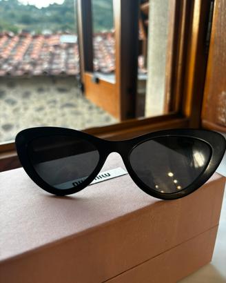 Occhiali da sole Miu Miu