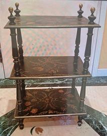 Tavolinetto in legno .Napoleone Ill