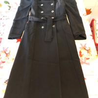 Cappotto nero lungo
