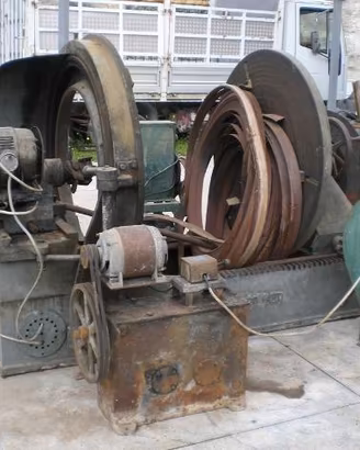 macchinari per fare le botti in legno Euro 6.000