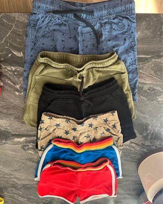 Lotto pantaloncini corti bambino 3 anni