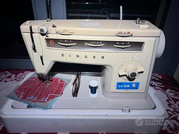 Macchina da cucire SINGER