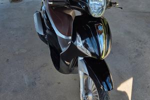 Scooter Piaggio Beverly 300
