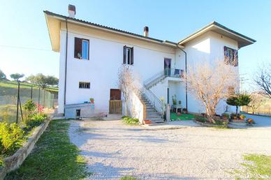 CASA INDIPENDENTE A ROSETO DEGLI ABRUZZI