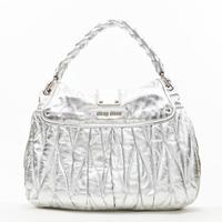 borsa argentata Miu miu