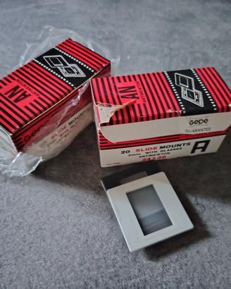 20pcs slide mounts 3mm with anti-newton glass