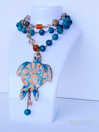 Collana  con dipinto di tartaruga
