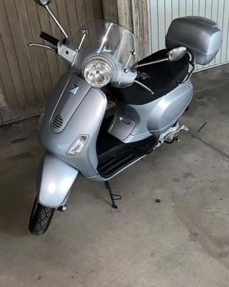 Vespa LX 150