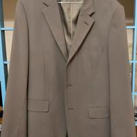 Completo elegante da uomo.