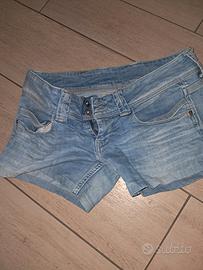 Pantaloncino corto di Jeans