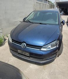 RICAMBI USATI AUTO VOLKSWAGEN Golf 7 Berlina CLH D