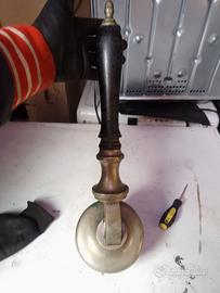 Pompa vintage per birra Guinness alla spina