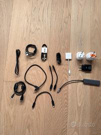 Lotto 13 cavi e adattatori USB-C, hub, adatttori